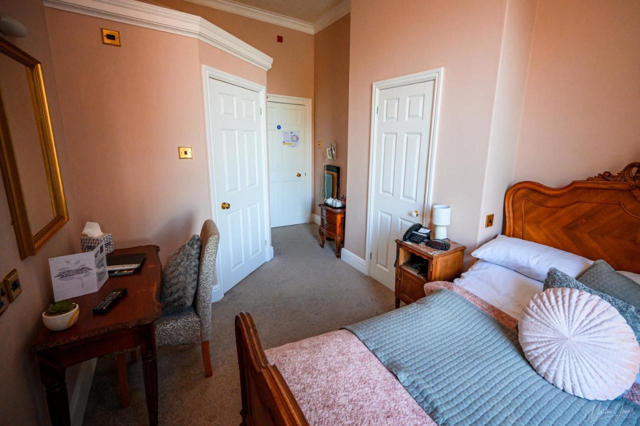 Old Rectory Hotel Wem Kültér fotó
